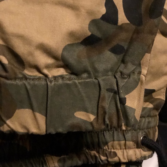 Mens forever 21 camouflage pants - Picture 4 of 5